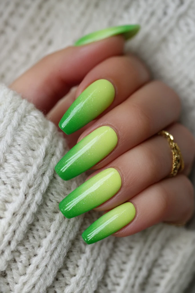 13 Summer Nails Green Ideas 7 Cool Summer Nails with Green Chrome Finish